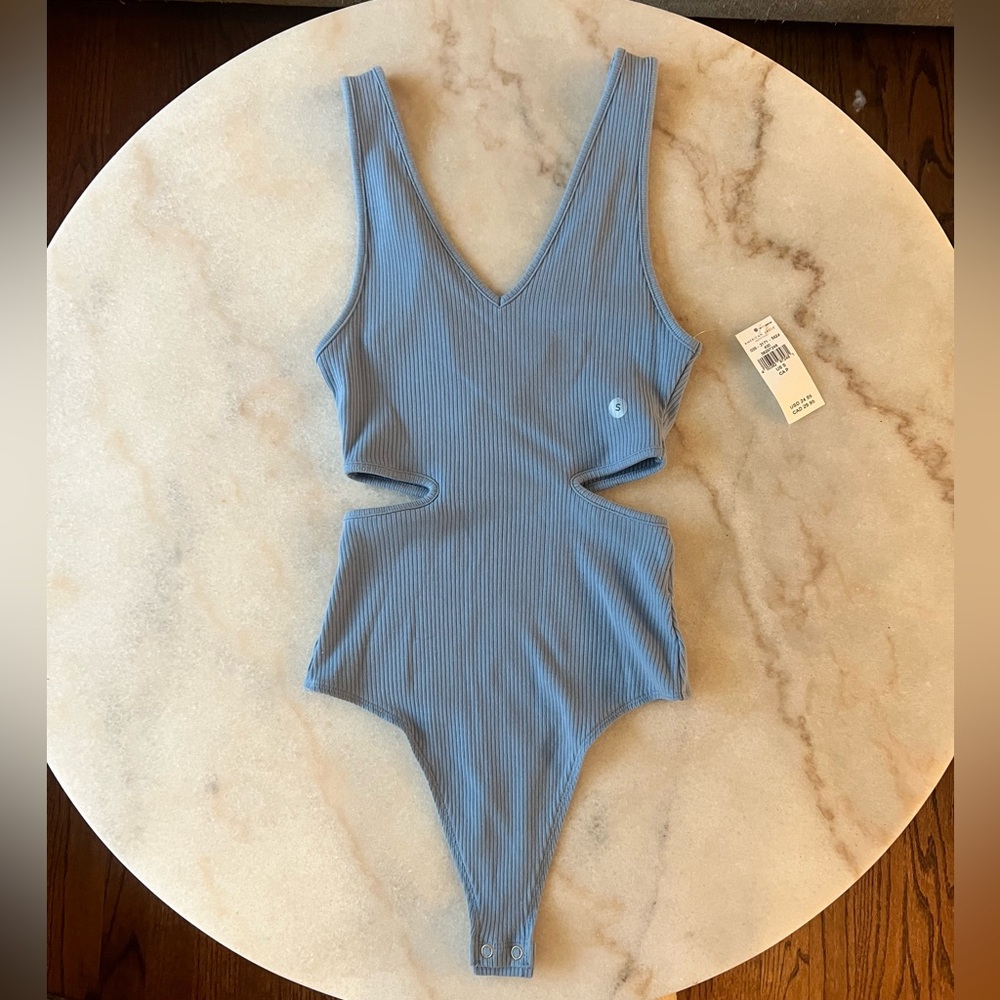 NWT American Eagle Cut Out Bodysuit